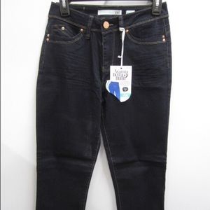 YMI Women's Size 7 Wanna Betta Butt Blue Jeans NWT